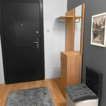 Lovely 1 Bedroom Close To Debrecen